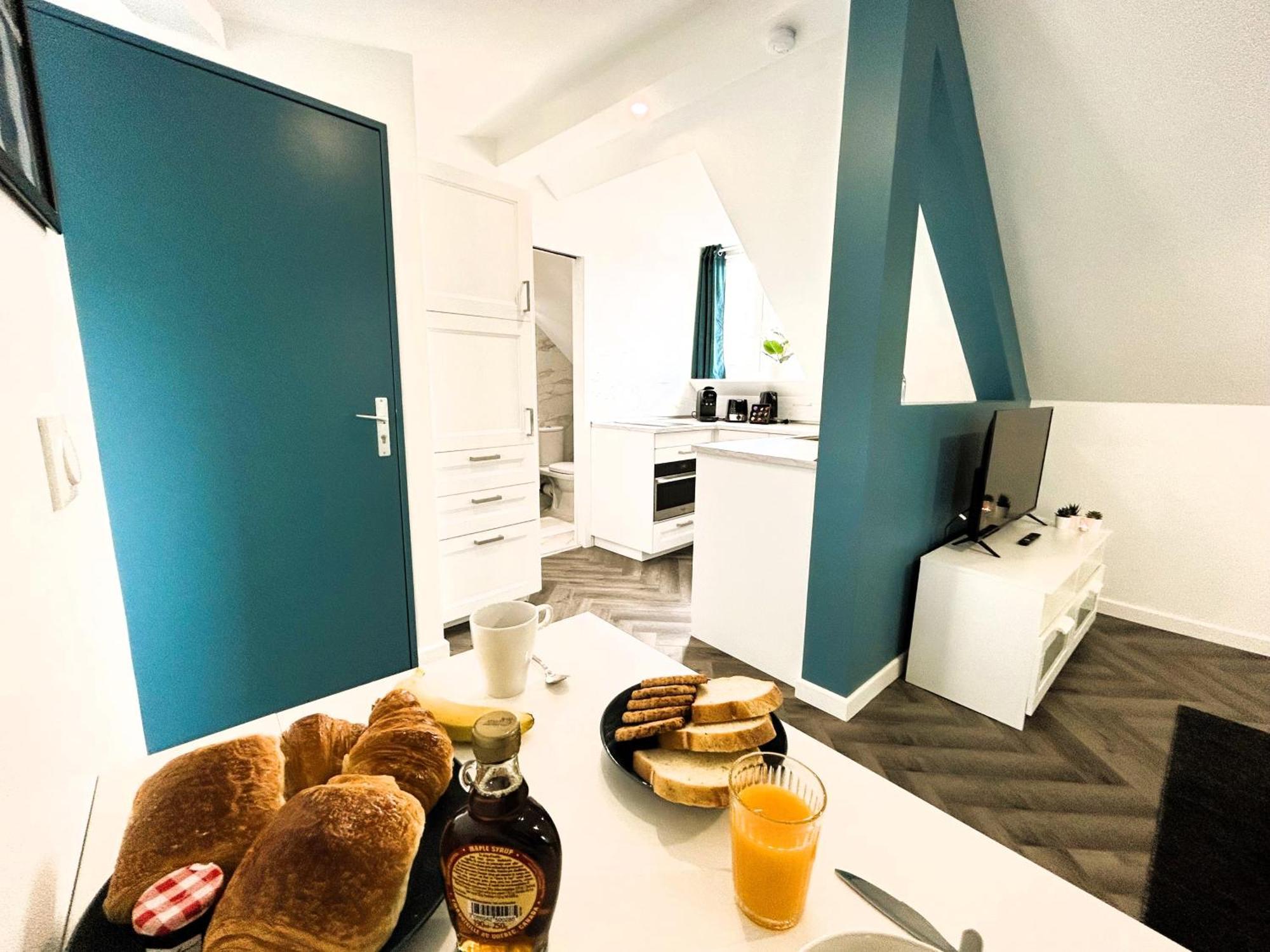 La Maison Hugo Монтрей Екстериор снимка