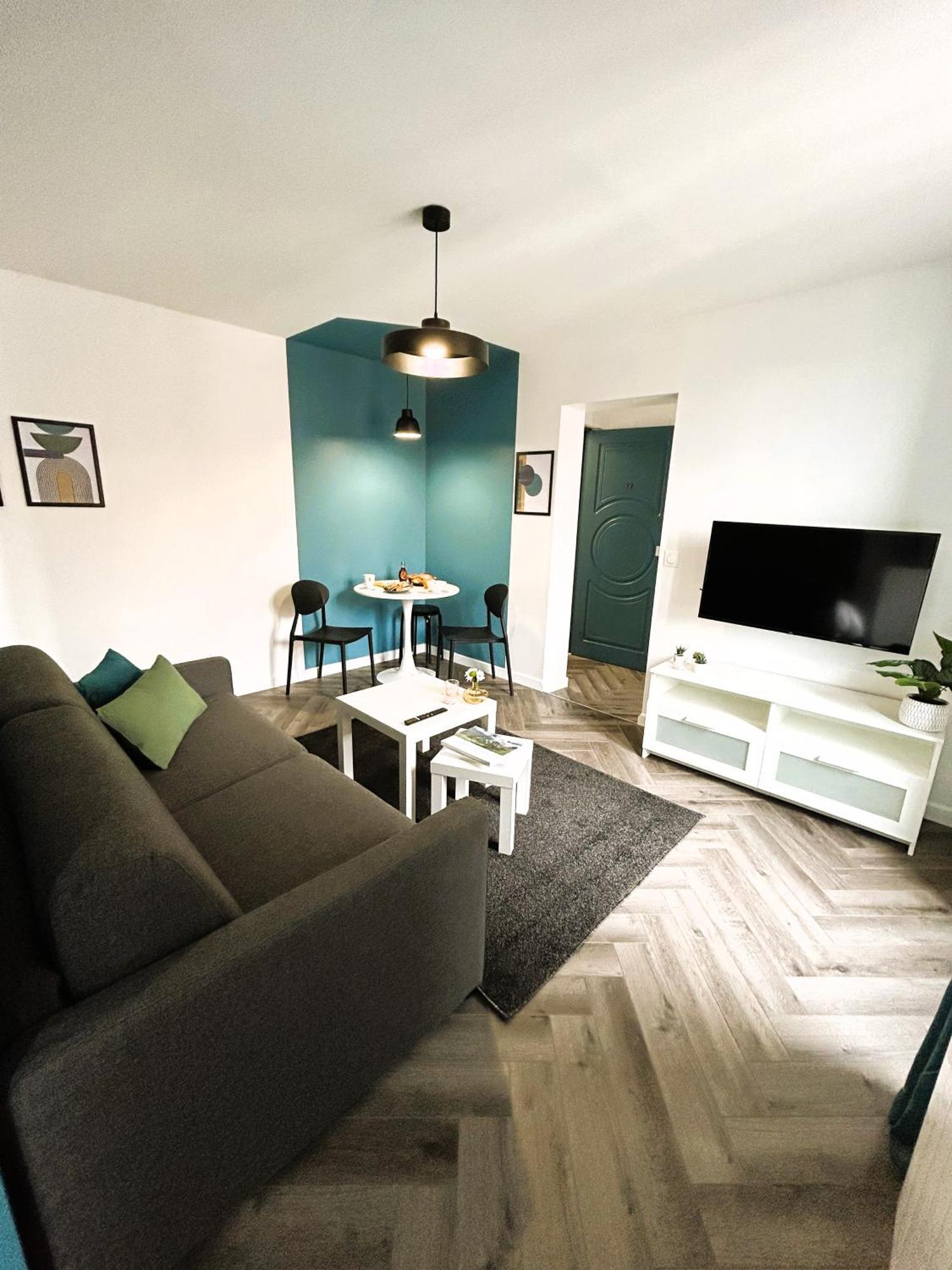 La Maison Hugo Монтрей Екстериор снимка